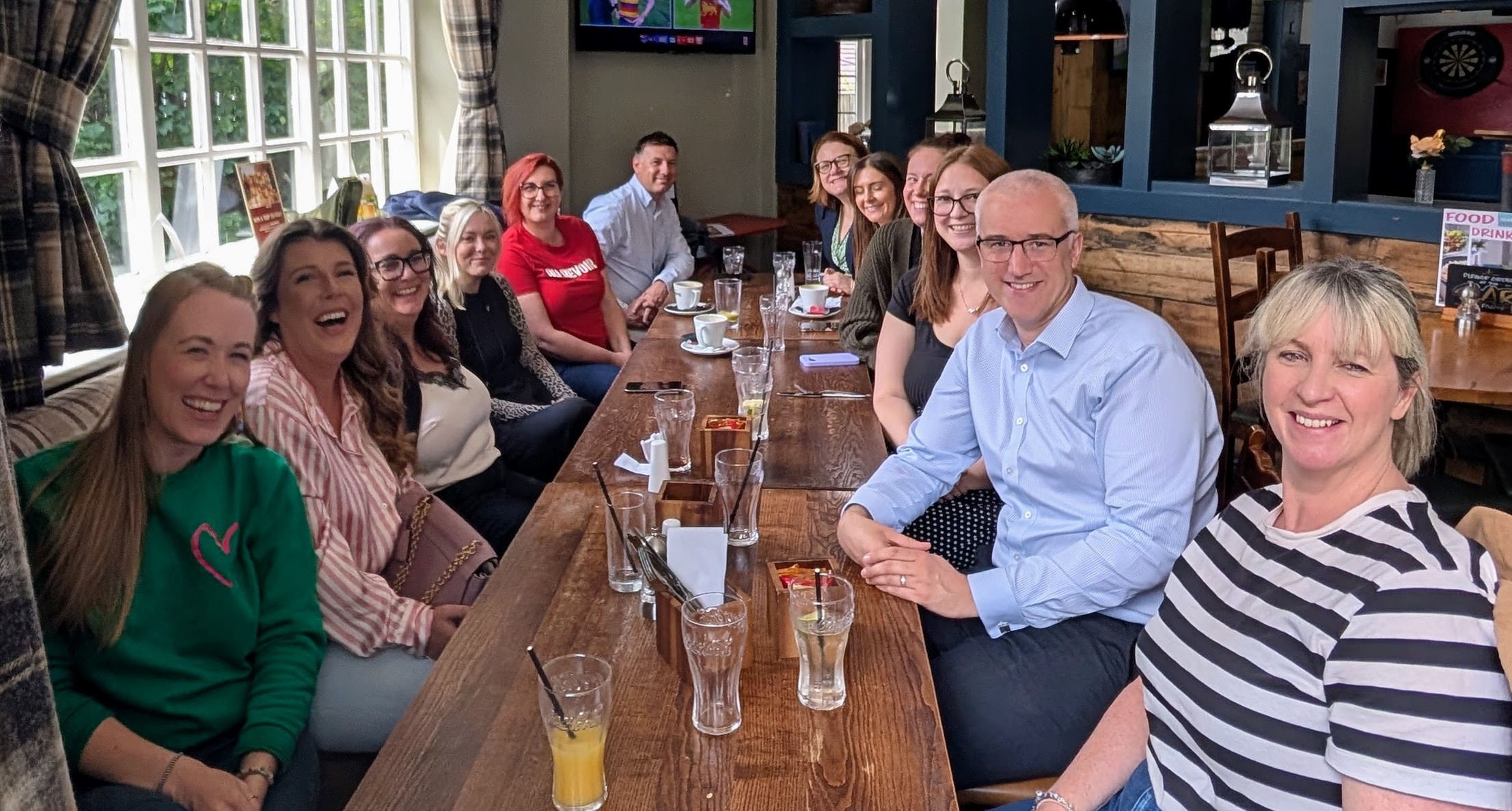 Photo of divorce professionals collaborating over lunch at Lindsey's Divorce Lunch Club